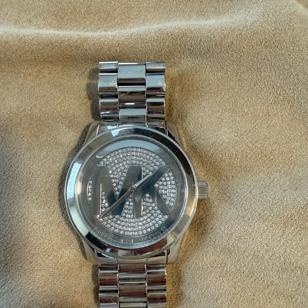 Michael Kors Shimmering Silver Bracelet Watch